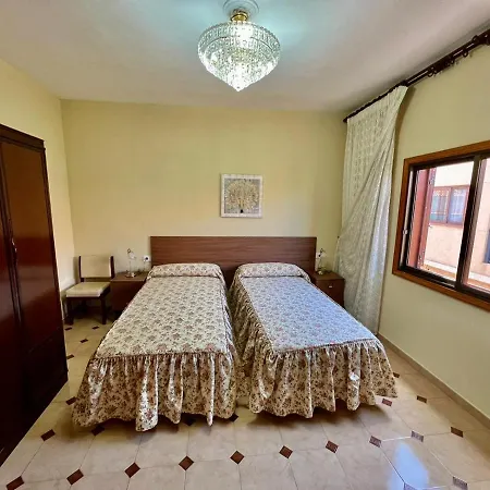 Apartment Lovely Spacious In The Center - *